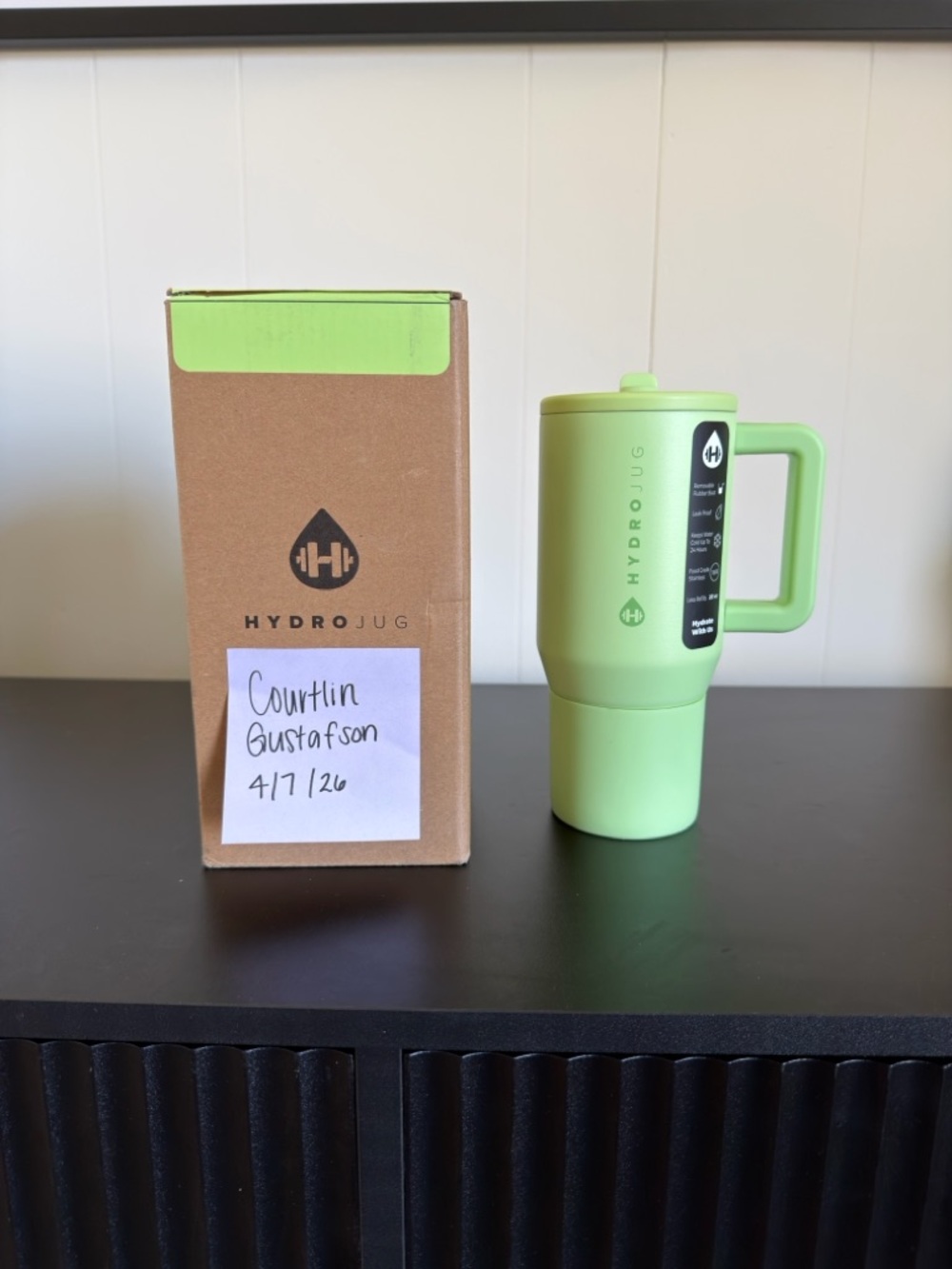 HydroJug 20oz in Melon